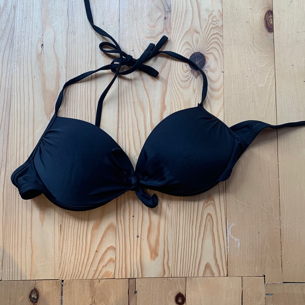Black bikini top